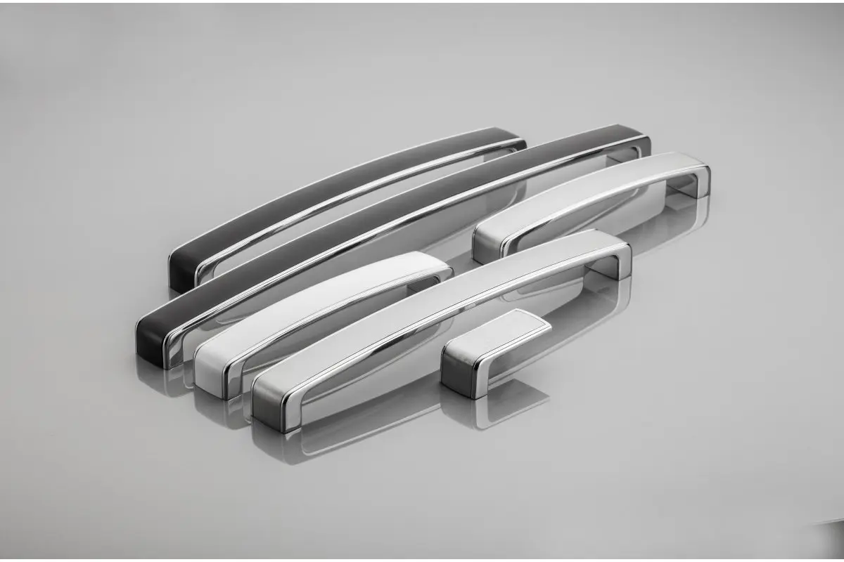 Uchwyt meblowy MONZA biały/chrom GTV