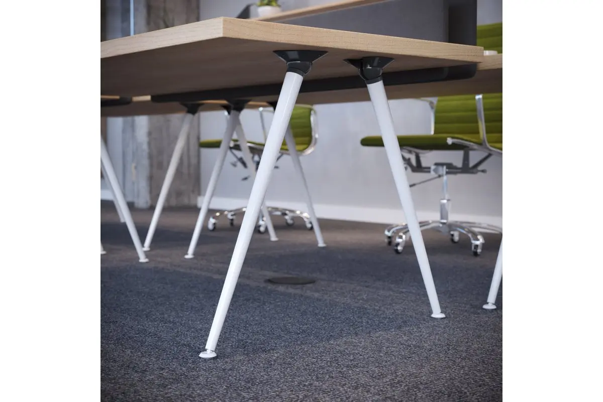 Noga meblowa X-LINE skośna składana H-710 czarna GTV - obrazek 5