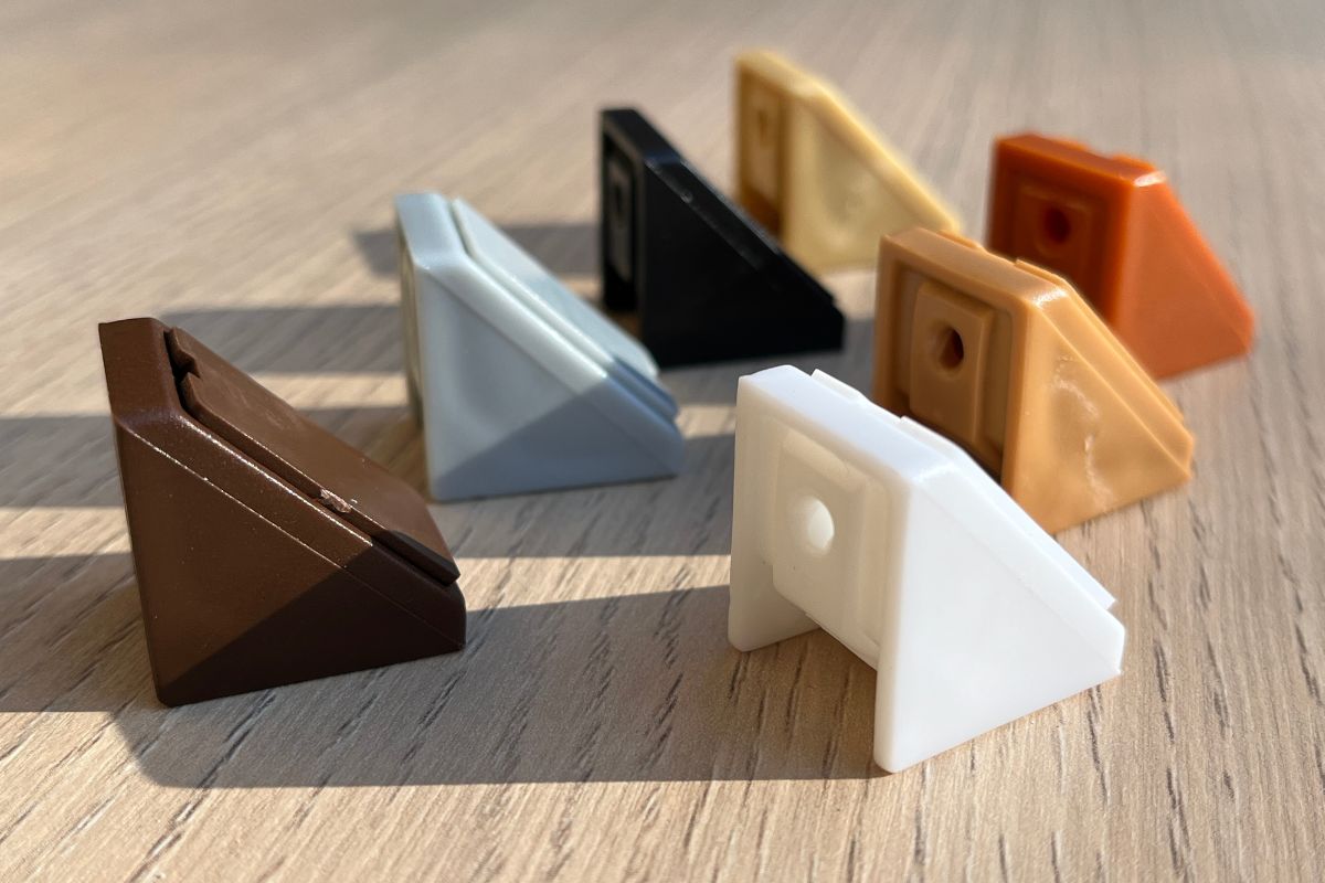 Kątownik plastikowy pojedynczy KN-385 olcha ATM - obrazek 3