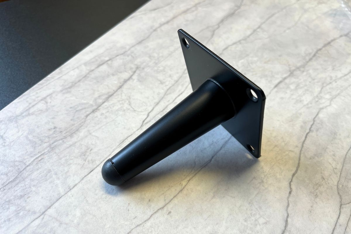 Noga stalowa prosta stożek H-100 czarny mat GLOBAL SERVICE