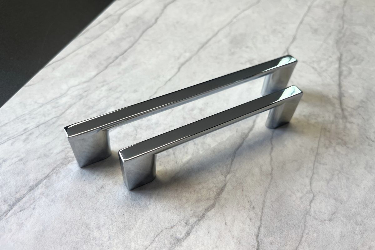 Uchwyt meblowy 2576 chrom SCHWINN