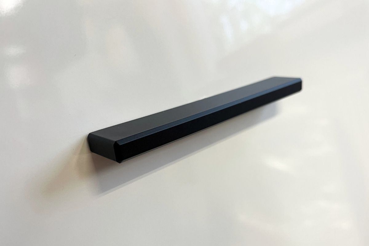 Uchwyt plastikowy UF-128 czarny Akces-plast - obrazek 4