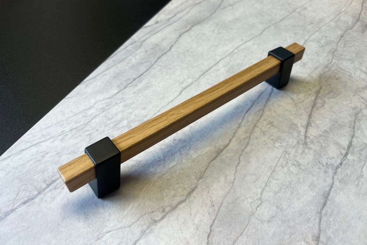 Uchwyt meblowy Z324 SCHWINN