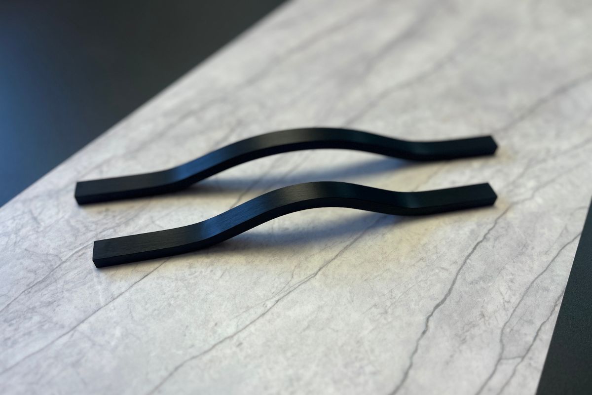 Uchwyt meblowy U0137 czarny DOMINO - obrazek 4