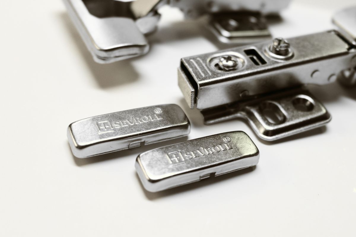 Zawias nakładany cichy domyk (2szt.) 223032 Sevroll - obrazek 3