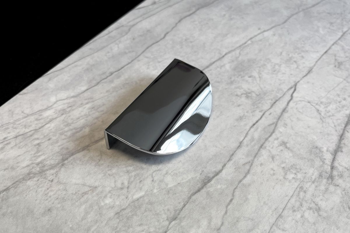 Uchwyt meblowy Z245 SCHWINN