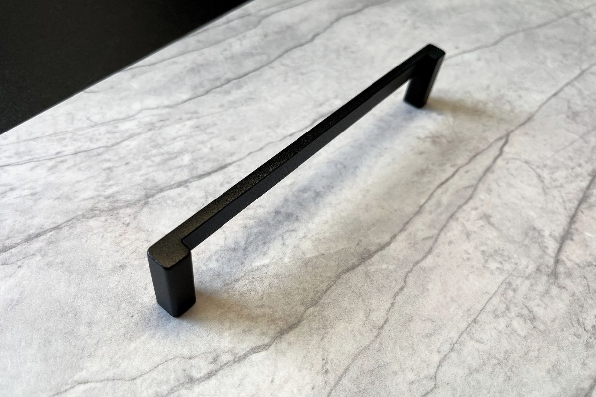 Uchwyt meblowy Z306 SCHWINN